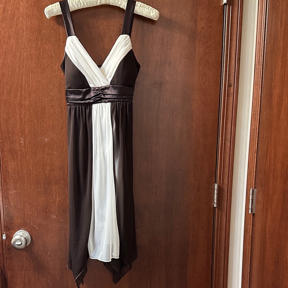 Two tone dress with built-in bra/lined size small